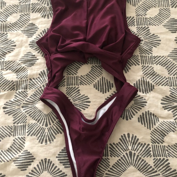 High neck swim suit! - Picture 7 of 7